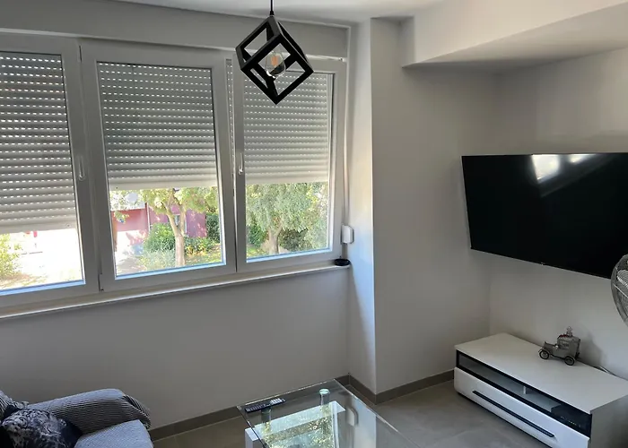 Giuseppe Design - 扎达尔